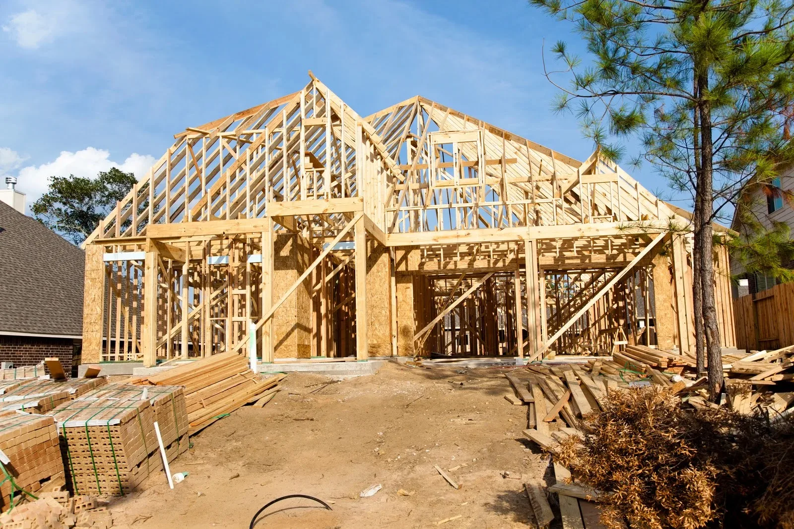 Lifestyle Building & Renovation, serving Waterford Twp, Michigan, has over 40 years of experience in new home construction. Our skilled team is dedicated to delivering quality craftsmanship and exceed